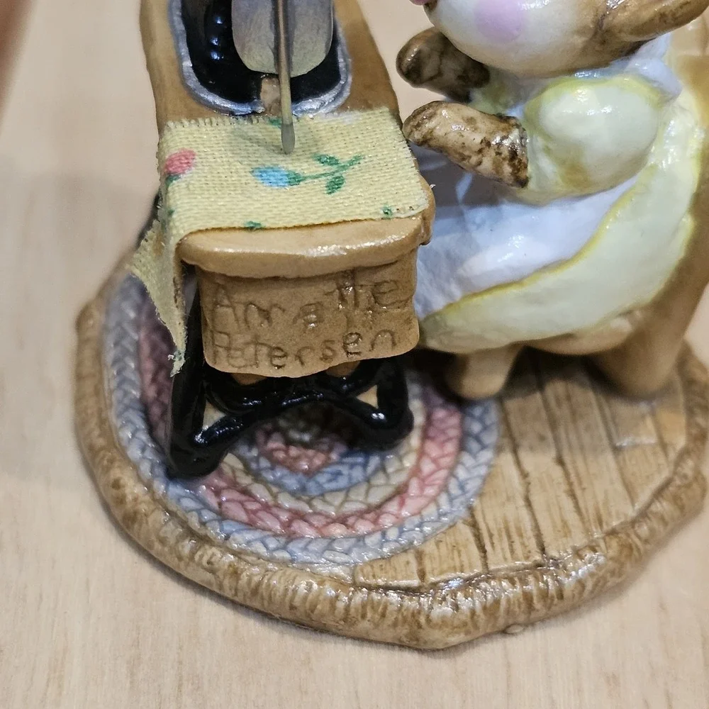 Wee Forest Folk Miss Bobbin Yellow Retired No‎ Box, Signed Annette Petersen M-40